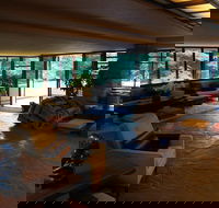 FALLINGWATER - America's UNESCO World Heritage Masterpiece - Students Accommodation