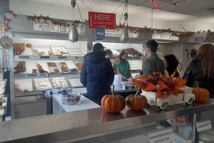 Underground Donut Tour - Brooklyn, Williamsburg, & Greenpoint Donut Tour - thumb 3