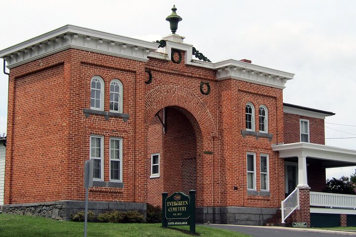 Haunts And History Family Ghost Walking Tour In Gettysburg - thumb 1