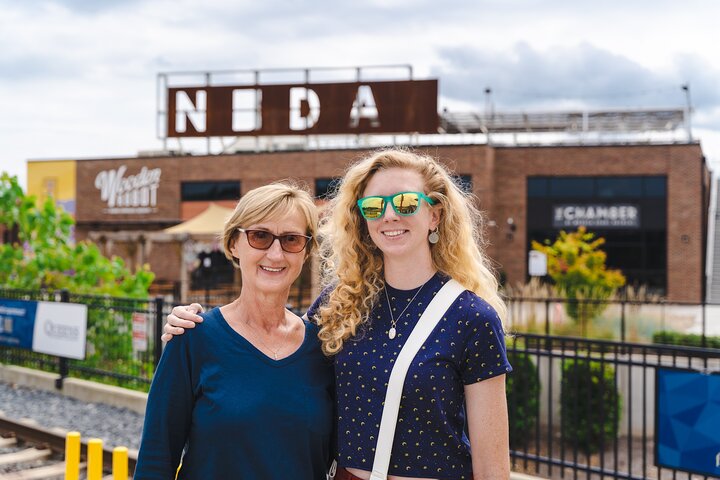 Instagram Photography Tour Through Uptown Charlotte - thumb 3