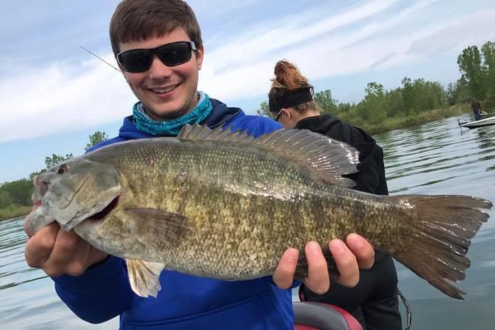 Lake Erie Smallmouth Fishing Charters - thumb 4