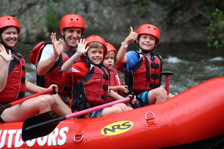 Lower Pigeon River Rafting Tour - thumb 2