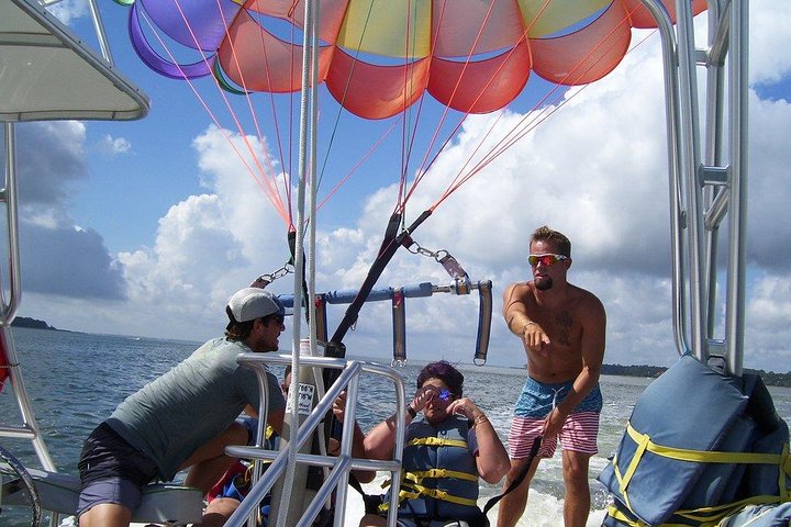 Parasailing Adventure At The Hilton Head Island - thumb 4