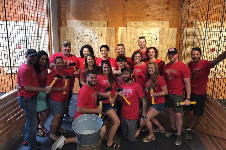 Axe Throwing - thumb 2