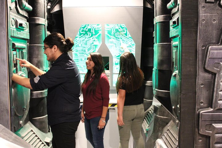 Encounter: Outer Space Theme Escape Room At Extreme Escape San Antonio - thumb 1