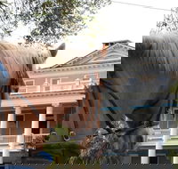 1 Historical Horse Drawn Carriage Tour - Students Accommodation