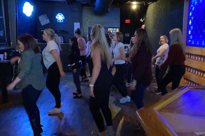 1-Hour Nashville Line Dancing Class - thumb 3