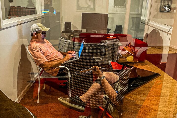 Write And Record With A Nashville Songwriter - thumb 3