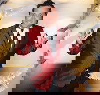 Unbelievable Magic Show - Starring Steven Best - Hotels Santiago