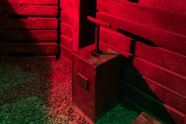 Trapped Below: Underground Escape Room Adventure At Extreme Escape San Antonio - thumb 4