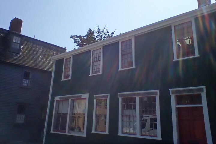 Private Newport Walking Tours - thumb 0