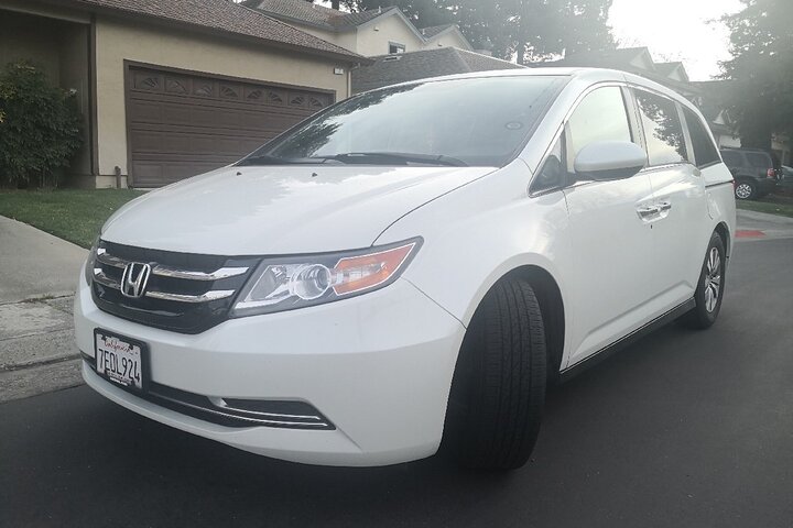 Private transfer Minivan from or to CLT GSP Charlotte NC and Greenville SC