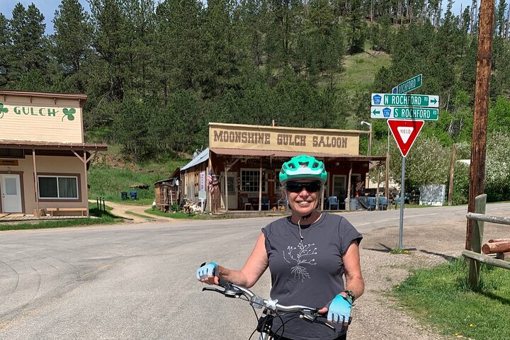 Private Mickelson Trail Bicycling Tour - thumb 3