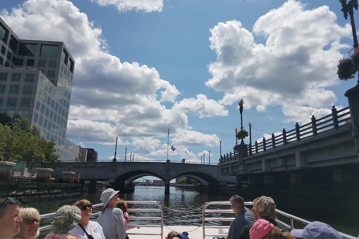 Narrated Boat Tours - thumb 3