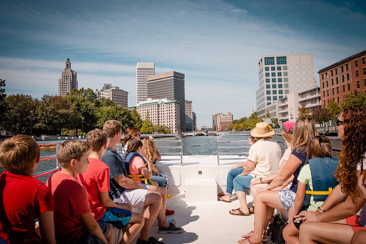 Narrated Boat Tours - thumb 4