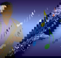 Greg Stout Show - Hotels Santiago