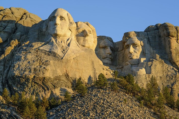 Mount Rushmore And Black Hills Bus Tour With Live Commentary - thumb 0