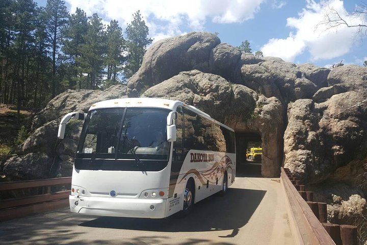 Mount Rushmore And Black Hills Bus Tour With Live Commentary - thumb 5