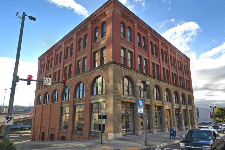 Tacoma Scavenger Hunt: Bright Lights, Big Glass - thumb 1