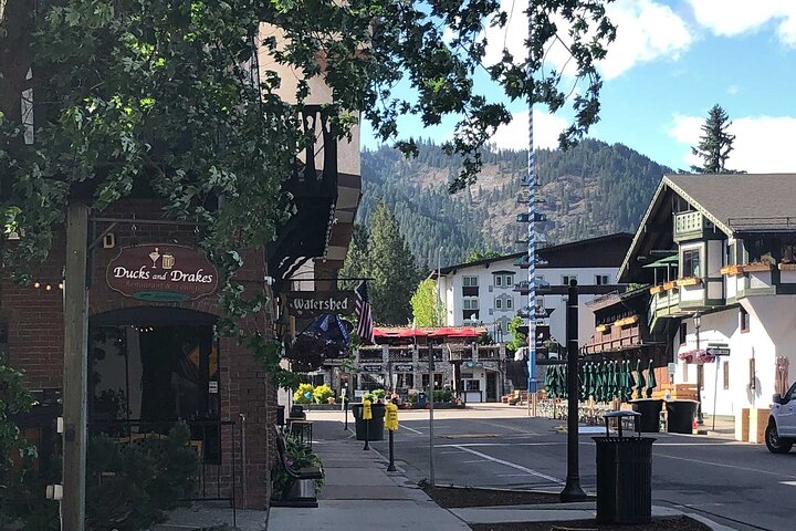 Beaches, Bites And Bavaria In Leavenworth: A Self-Guided Audio Tour - thumb 3