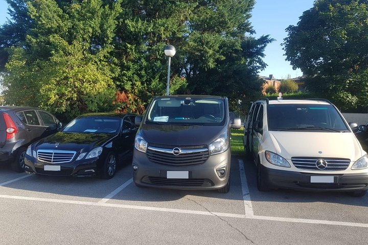 Washington To Washington R. Reagan Airport (DCA) - Departure Private Transfer - thumb 3