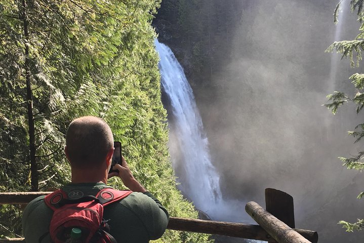 Waterfall Wonderland Hike With Transport - thumb 4