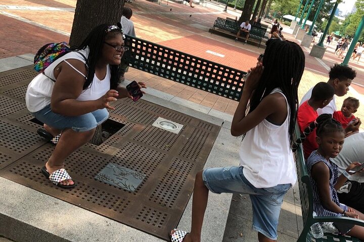 Richmond City Scavenger Hunt Excursion By Zombie Scavengers - thumb 3