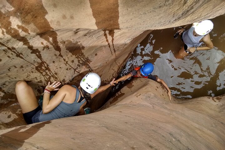 Canyoneering In Moab - thumb 3