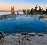 4 Days Summer Yellowstone National Park Hot Springs Essence Tour - China Accommodation