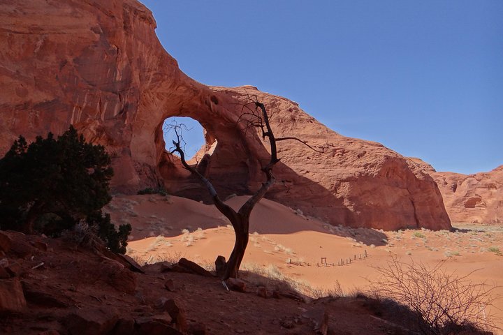 Blackwater Tours - 2.5 Hour Vehicle Tour Of Monument Valley - 2 Person Minimum - thumb 1
