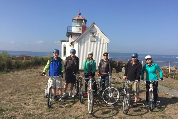 Emerald City Bicycle Tour - thumb 5