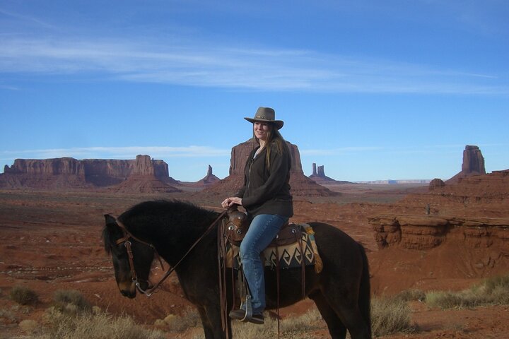 Monument Valley Hogan Overnight Experience - thumb 5