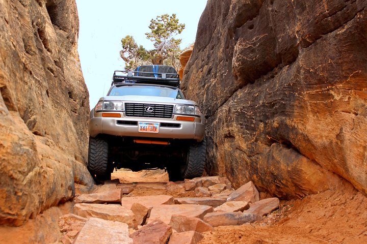Canyonlands National Park Needles District By 4x4 - thumb 0