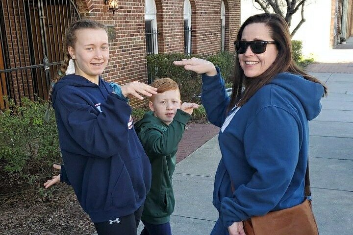 Unique Scavenger Hunt Experience In Green Bay By Wacky Walks - thumb 5