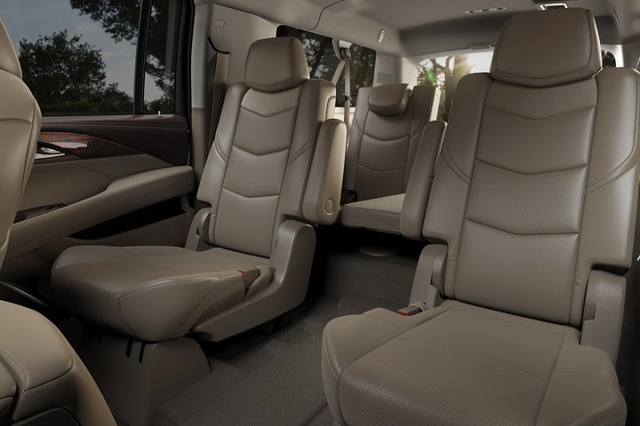 Private Transfer Milwaukee Airport MKE To Milwaukee In An SUV - thumb 4