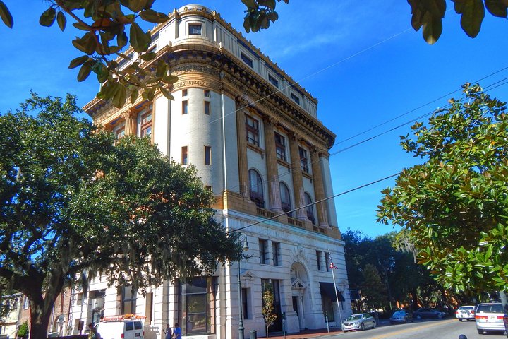 Walking Tour Of Savannah's Historic District - thumb 5
