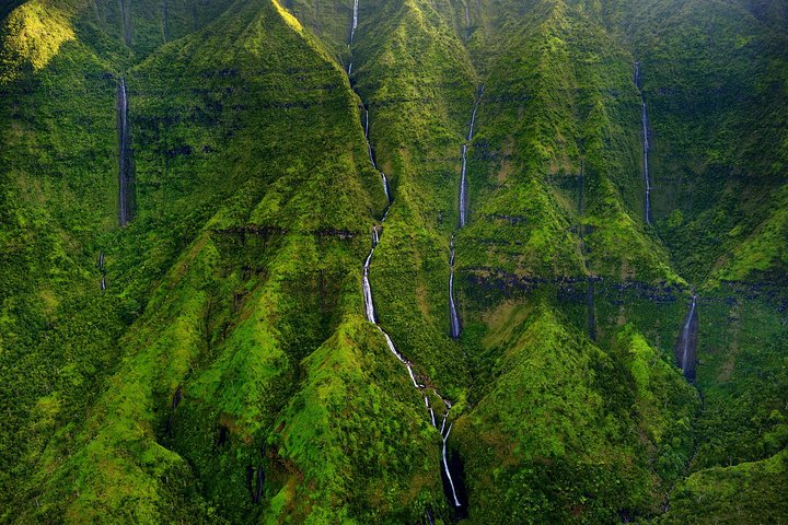 Kauai ECO Adventure Helicopter Tour - thumb 3