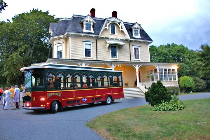 Newport Viking Trolley Tour With Breakers & Marble House Admission - thumb 5