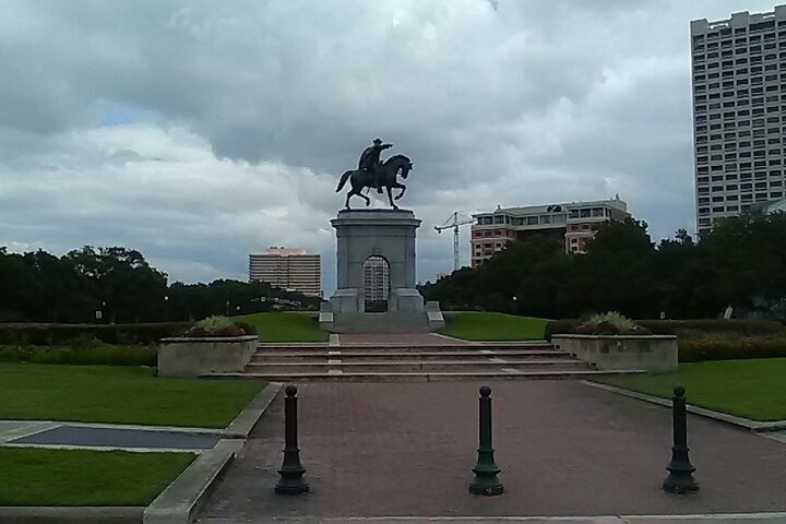 Private Sightseeing Family Tour 2.5 Hours - thumb 5