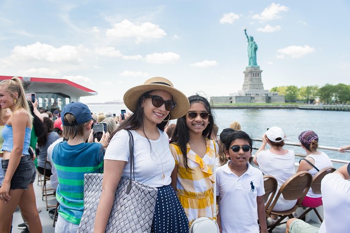 Circle Line: Complete Manhattan Island Cruise - thumb 0