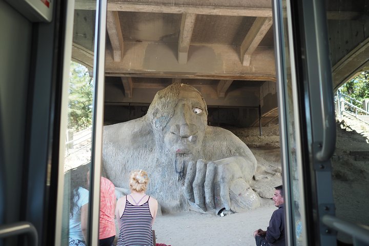 Pre-Cruise Tour: Transportation & Seattle City Tour - thumb 4