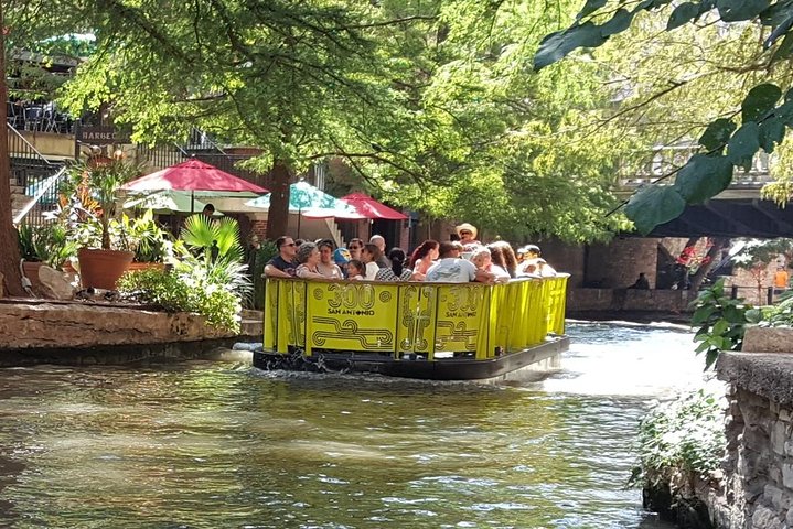 San Antonio River Walk Cruise And Hop-On Hop-Off Bus Tour - thumb 2