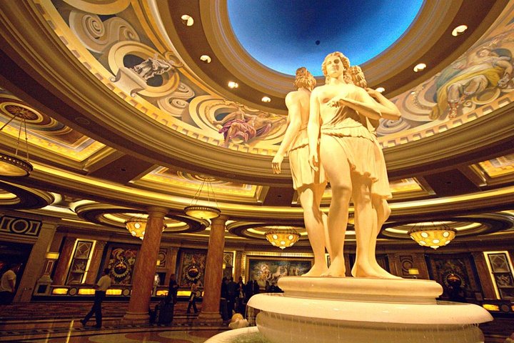 Get Lucky On The Las Vegas Strip Walking Tour - thumb 0