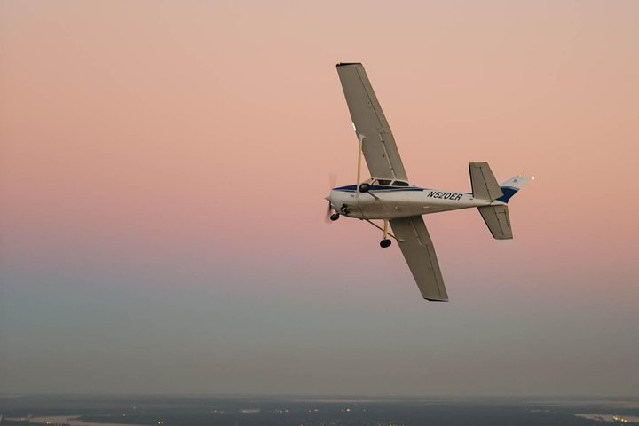 New Orleans VIP Sightseeing Flight With Champagne & Chocolates Or Wine & Cheese - thumb 2