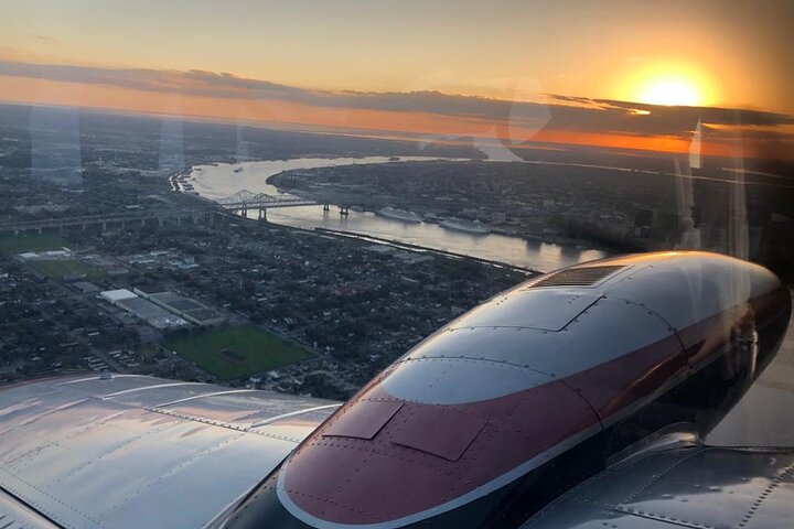 New Orleans Group Sightseeing Flight For 4-5 People - thumb 0