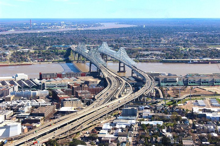New Orleans City And Swamp Helicopter Tour - thumb 3
