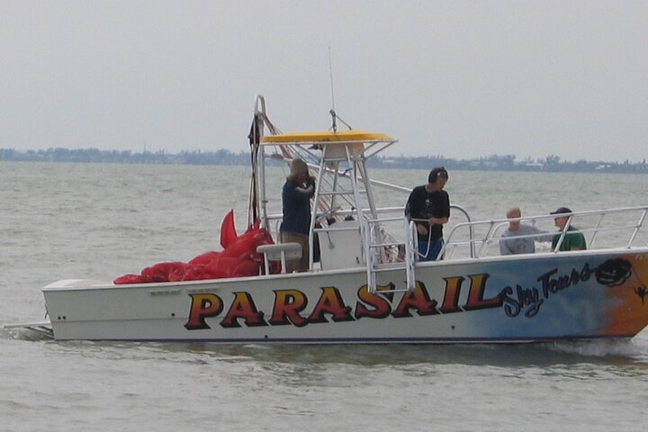 300 Foot Parasailing Adventure In Fort Myers - thumb 3