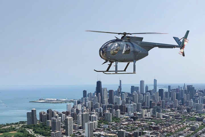 Private 45-Minute Chicago Skyline Helicopter Tour - thumb 3