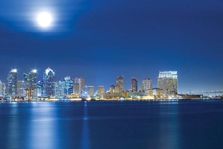 San Diego Premier Dinner Cruise - thumb 0