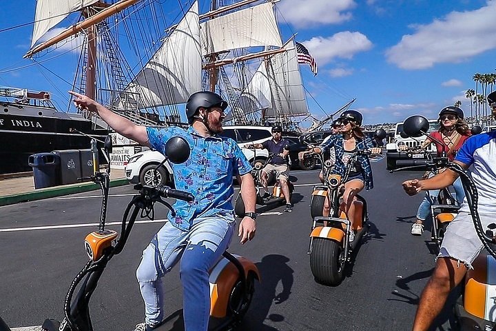 2 Hour GPS Guided Scooter Tour: Downtown & Old Town - thumb 1